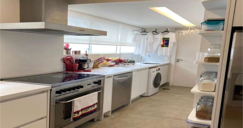 Apartamento com 3 quartos à venda em Jardim Paulista - SP