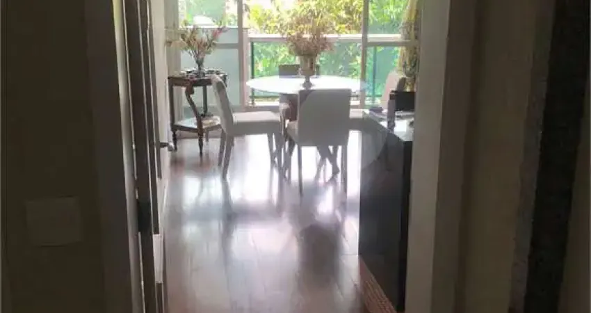 Apartamento à venda ou para locação em Santa Cecília - SP