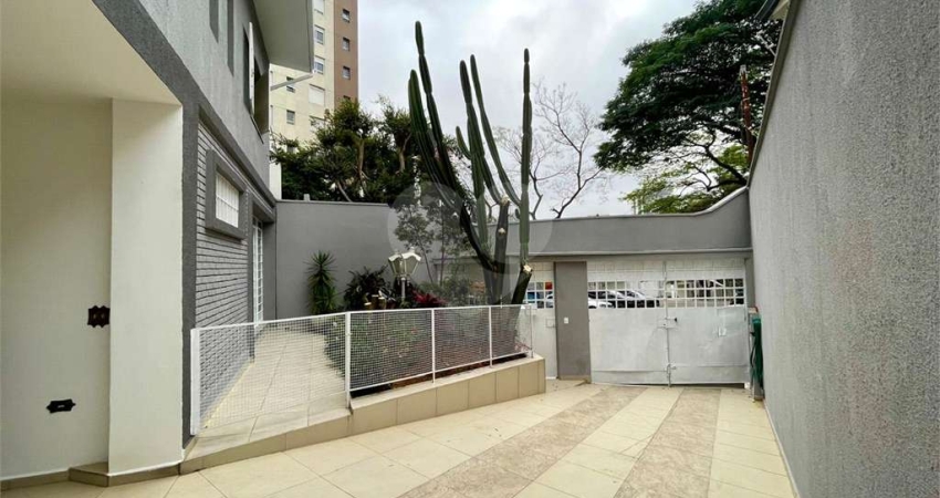 Sobrado com 4 quartos à venda em Vila Mariana - SP