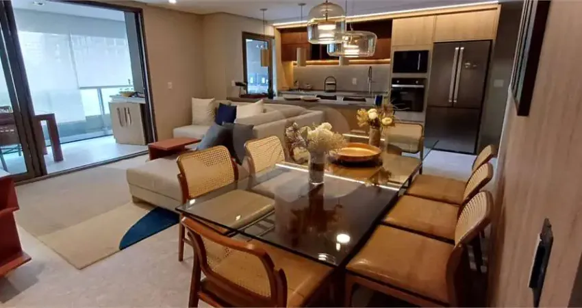 Apartamento com 3 quartos à venda na Alameda dos Nhambiquaras, --, Moema, São Paulo