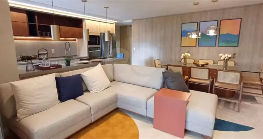 Apartamento com 3 quartos à venda na Alameda dos Nhambiquaras, --, Moema, São Paulo