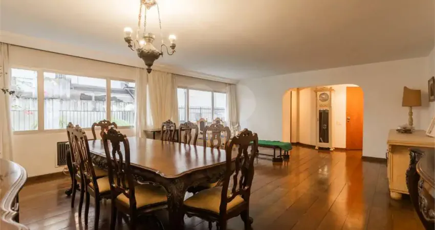 Apartamento com 3 quartos à venda na Alameda Campinas, --, Jardim Paulista, São Paulo