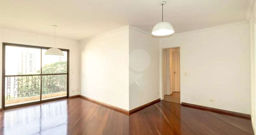 Apartamento com 3 quartos à venda em Moema - SP