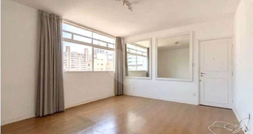 Apartamento com 2 quartos à venda ou para locação em Cerqueira César - SP