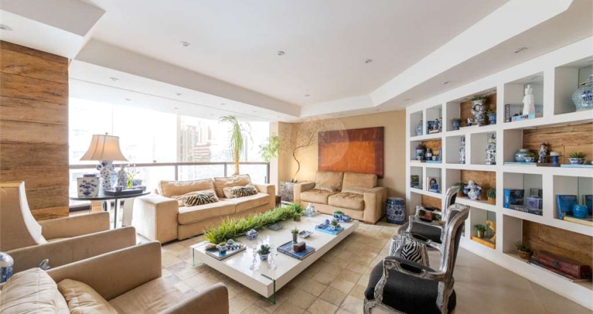 Apartamento com 3 quartos à venda ou para locação em Itaim Bibi - SP