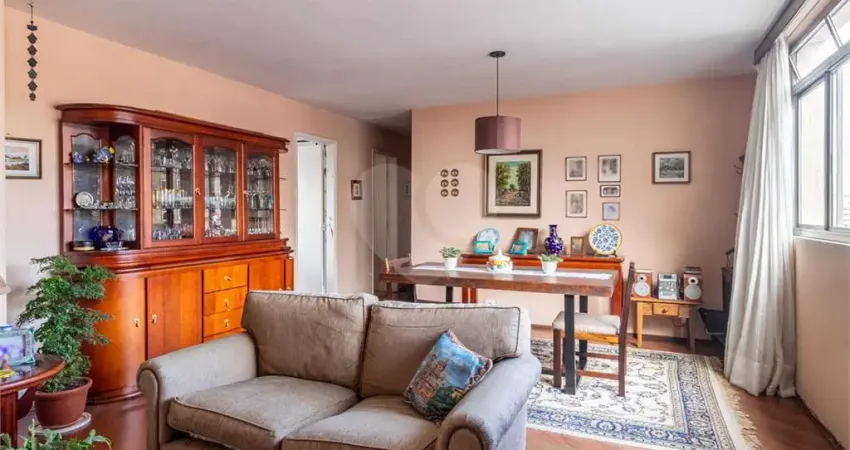 Apartamento com 3 quartos à venda na Rua Oscar Freire, --, Pinheiros, São Paulo