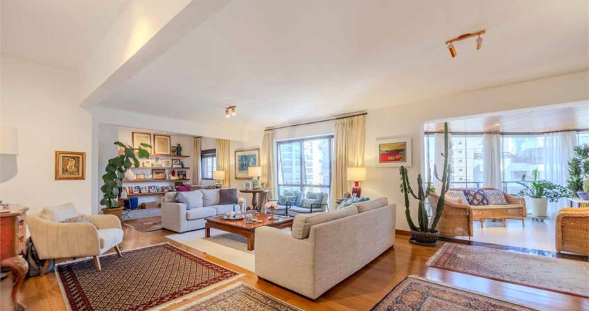 Apartamento com 4 quartos à venda em Vila Nova Conceição - SP