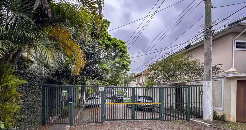 Casa em condomínio fechado com 3 quartos à venda na Rua dos Guaxins, --, Planalto Paulista, São Paulo