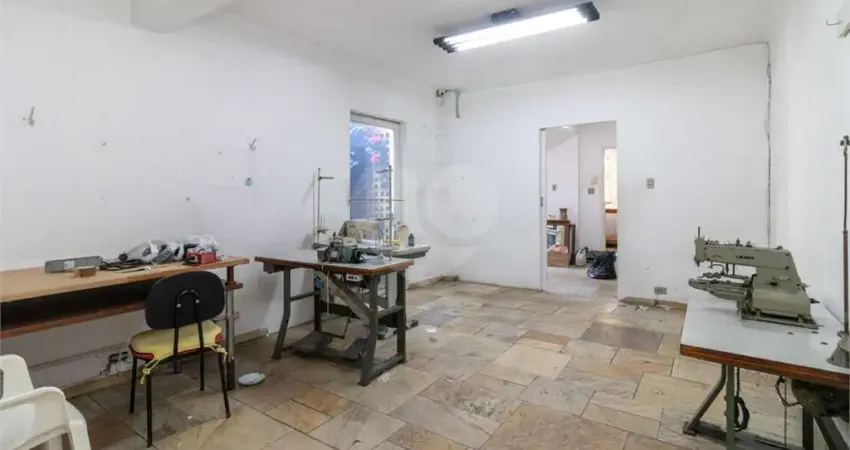 Casa comercial à venda na Rua Mateus Grou, --, Pinheiros, São Paulo