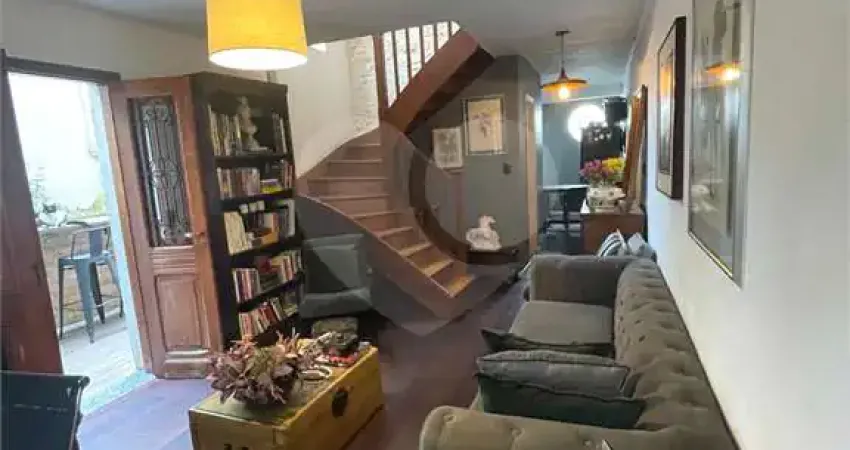 Casa com 2 quartos à venda na Travessa Júlio Sevestre, --, Pinheiros, São Paulo