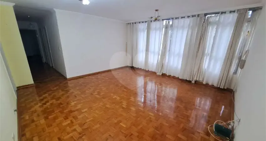 Apartamento com 3 quartos à venda na Rua Azevedo Macedo, --, Vila Mariana, São Paulo