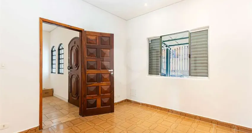 Casa térrea com 4 quartos à venda em Jardim Das Bandeiras - SP
