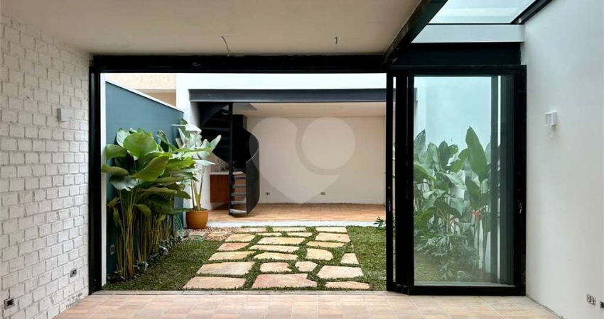Sobrado com 3 quartos à venda em Vila Madalena - SP