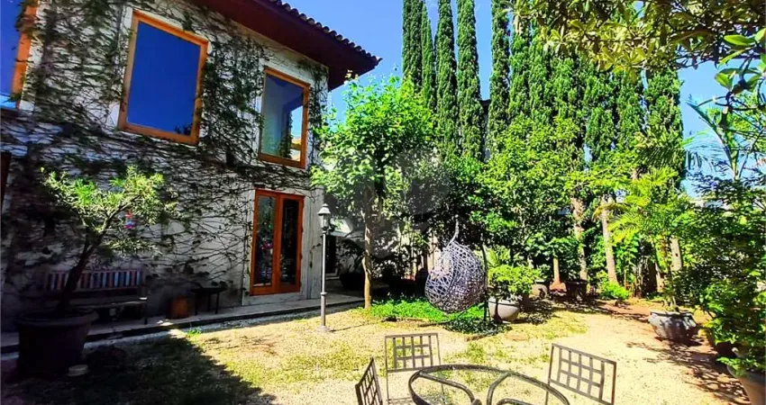Casa com 3 quartos à venda na Rua Pombal, --, Sumaré, São Paulo