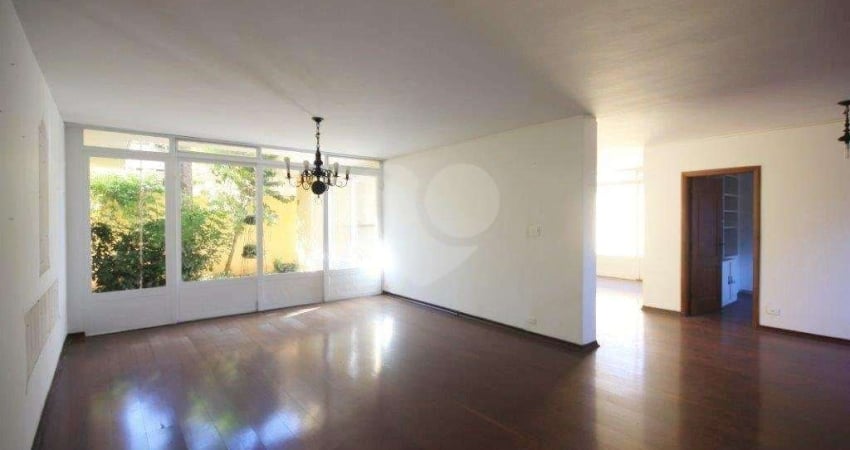Sobrado com 4 quartos à venda em Vila Madalena - SP
