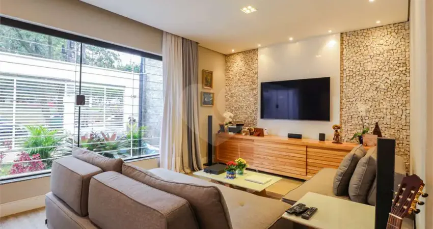 Casa com 4 quartos à venda na Rua Tordesilhas, --, Lapa, São Paulo