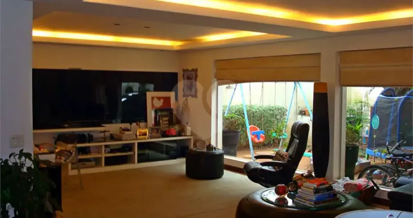 Casa com 4 quartos à venda em City Boaçava - SP