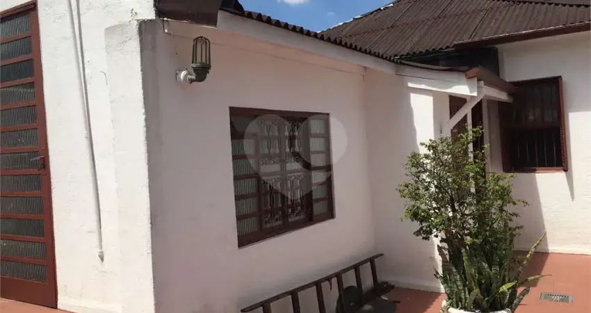 Prédio inteiro à venda em Pinheiros - SP