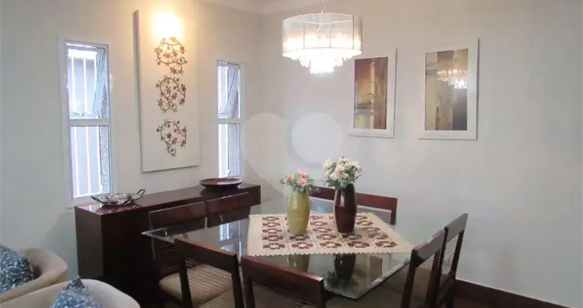 Casa com 3 quartos à venda na Rua Bergamota, --, Alto de Pinheiros, São Paulo