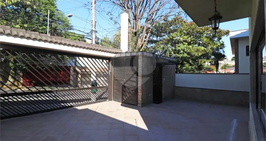 Casa com 5 quartos à venda na Rua José Alencar Castelo Branco, --, Vila Ipojuca, São Paulo