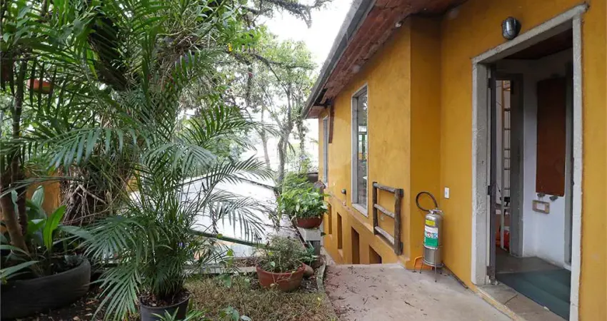 Casa com 5 quartos à venda em Vila Ipojuca - SP