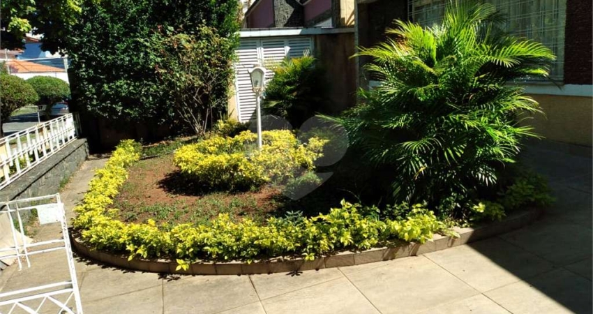 Casa térrea com 3 quartos à venda em Alto Da Lapa - SP