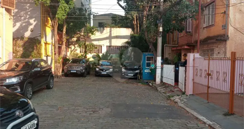 Casa com 2 quartos à venda na Rua Irmão Lucas, --, Pinheiros, São Paulo