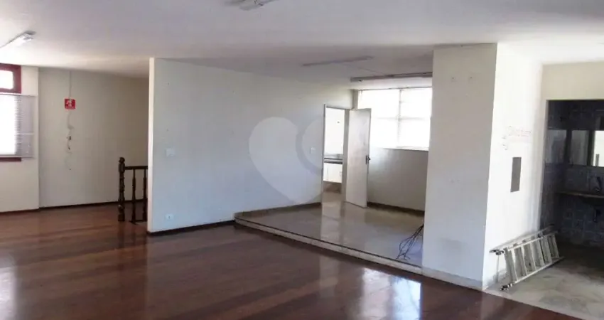 Casa com 5 quartos à venda na Lapa, São Paulo 