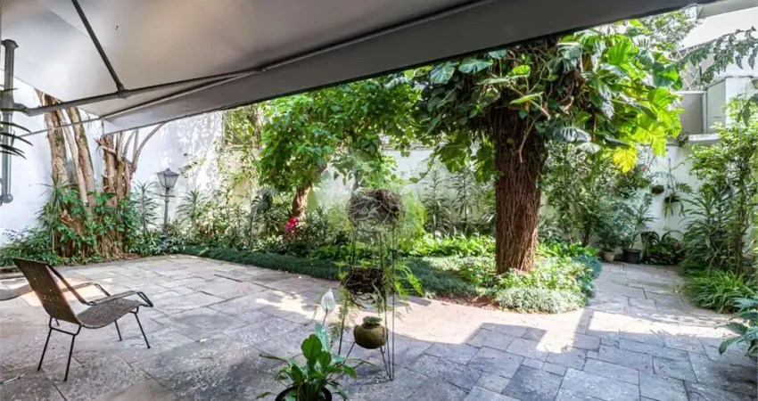 Casa com 5 quartos à venda em Alto de Pinheiros, São Paulo