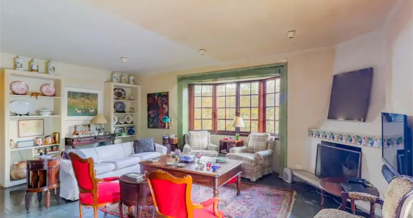 Casa com 3 quartos à venda na Rua Dom Rosalvo, --, Vila Madalena, São Paulo