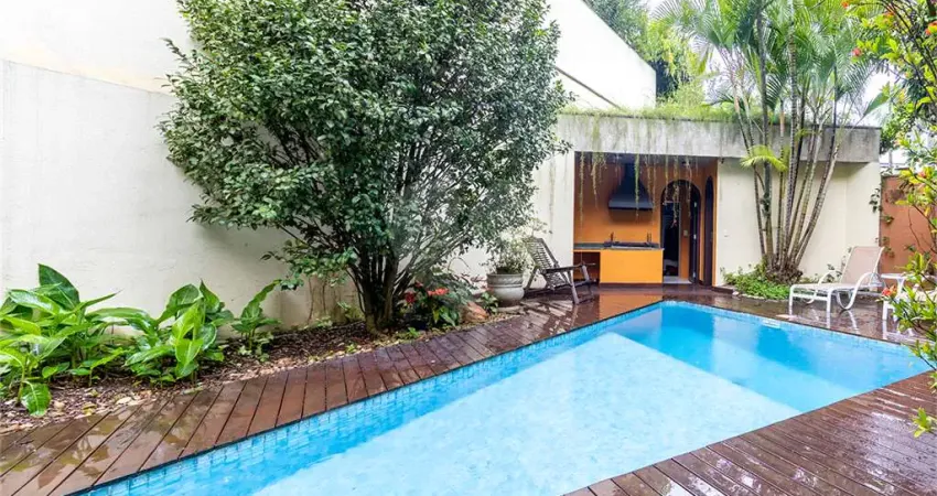 Casa com 4 quartos à venda na Rua Cardeal Cagliori, --, Alto de Pinheiros, São Paulo