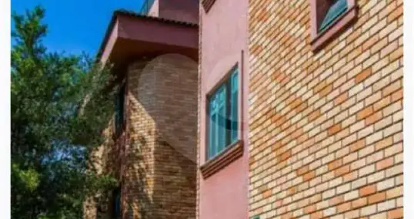 Apartamento com 3 quartos à venda na Baiás, --, Alto de Pinheiros, São Paulo