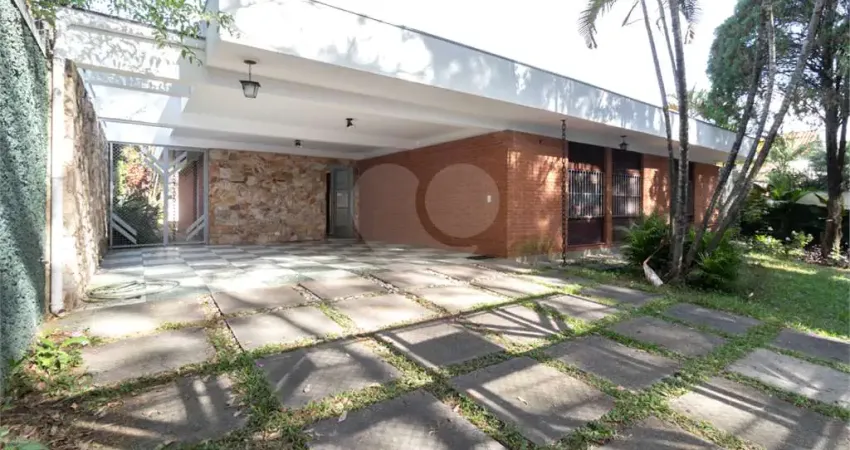 Casa térrea com 4 quartos à venda em City Boaçava - SP