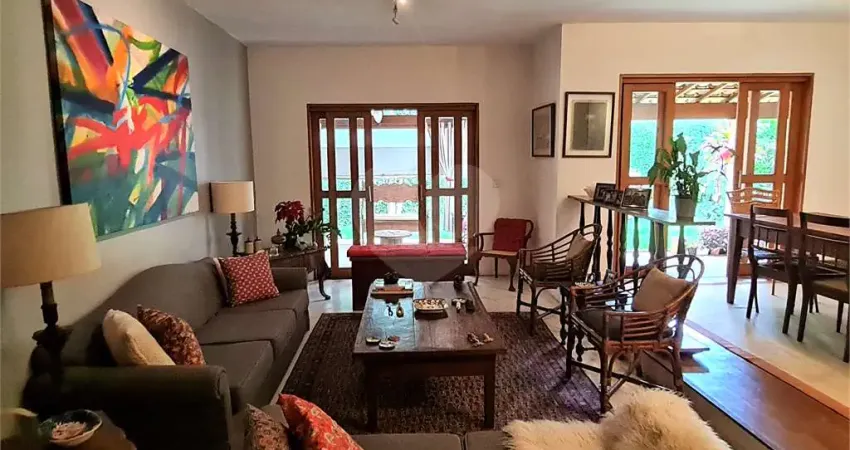 Casa térrea com 3 quartos à venda em Vila Madalena - SP