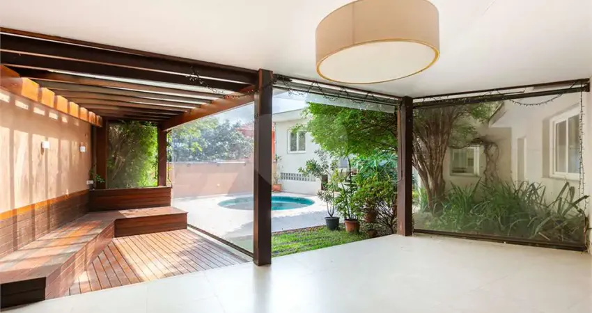 Casa com 4 quartos à venda na João Damasceno Fernandes, --, Alto de Pinheiros, São Paulo
