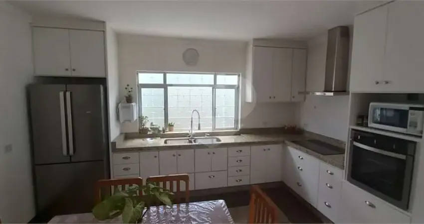 Casa com 3 quartos à venda na Lapa, São Paulo