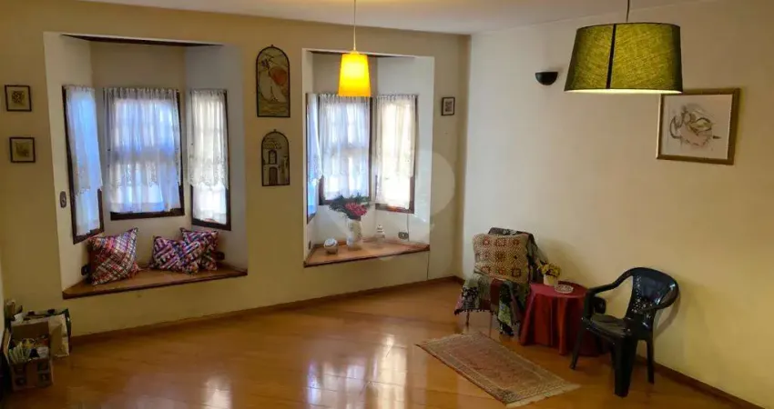 Casa com 3 quartos à venda na Rua Coelho de Carvalho, --, Alto da Lapa, São Paulo