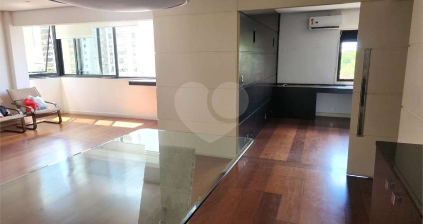 Apartamento com 3 quartos à venda em Alto De Pinheiros - SP