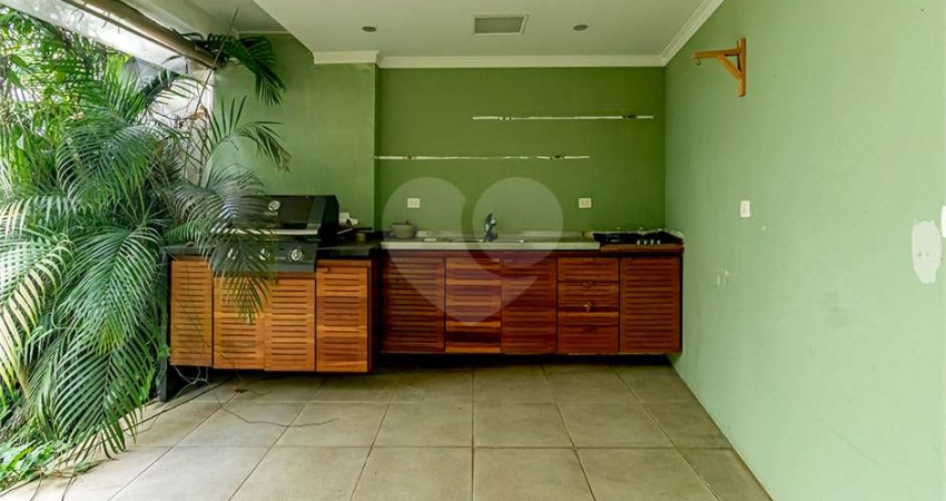 Sobrado com 3 quartos à venda em Vila Madalena - SP