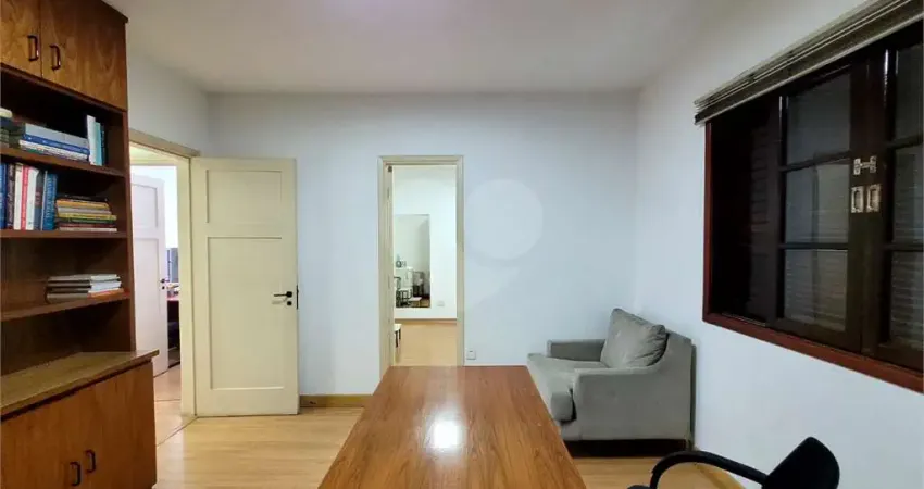 Sobrado com 2 quartos à venda ou para locação em Pinheiros - SP