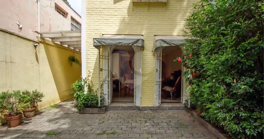 Casa com 3 quartos à venda em Alto de Pinheiros, São Paulo 