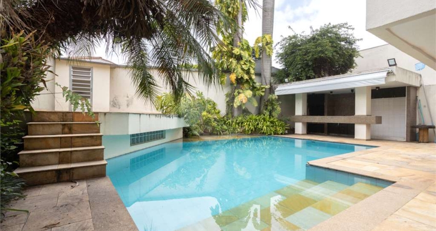 Casa com 4 quartos à venda na Rua Marquês de Paraná, --, Alto da Lapa, São Paulo