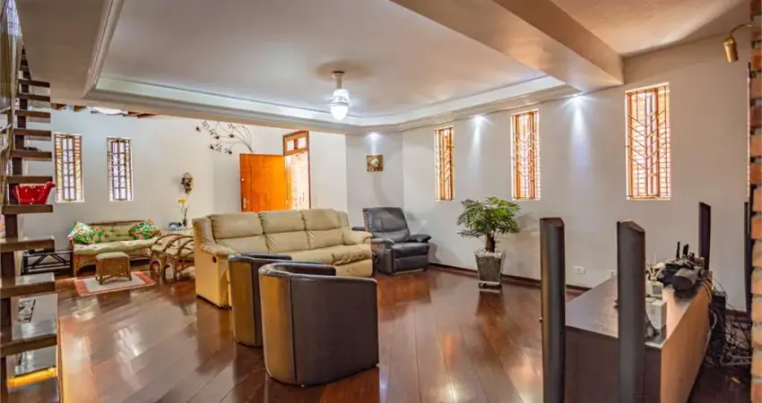Casa com 3 quartos à venda na Rua Barra do Chapéu, --, Vila Romana, São Paulo