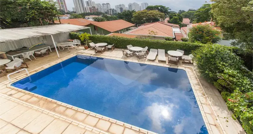 Casa com 4 quartos à venda em Alto da Lapa, São Paulo 