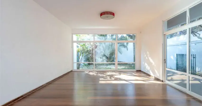 Casa com 6 quartos à venda na Japiaçóia, --, Alto de Pinheiros, São Paulo