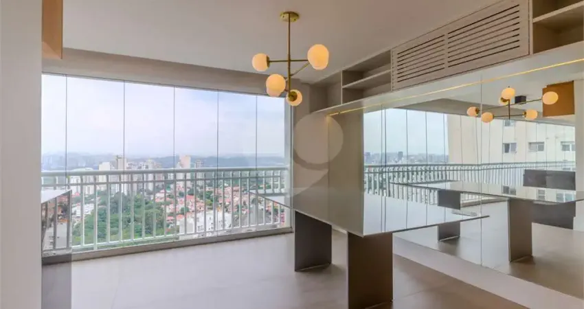 Apartamento com 3 quartos à venda na Rua Senador César Lacerda Vergueiro, --, Vila Madalena, São Paulo