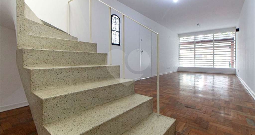 Casa com 3 quartos à venda na Padre Cerda, --, Vila Madalena, São Paulo