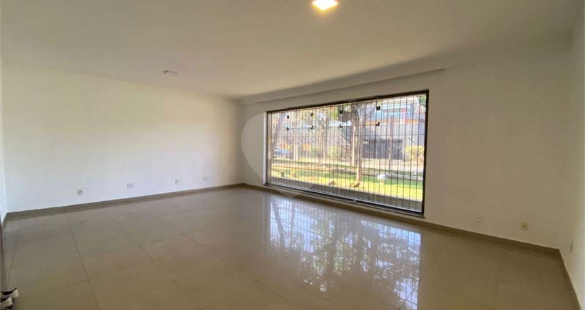 Casa térrea com 4 quartos à venda em Alto Da Lapa - SP