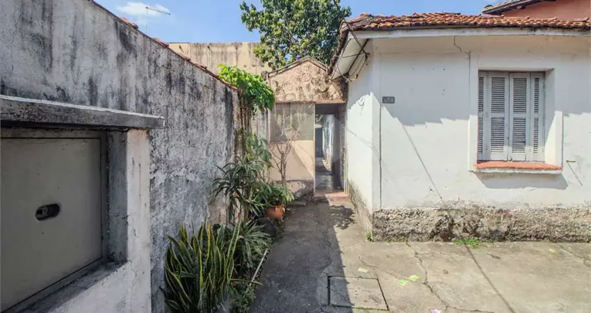 Casa térrea com 2 quartos à venda em Vila Madalena - SP