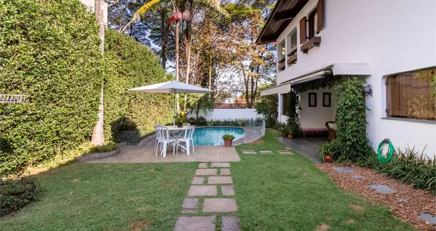 Sobrado com 4 quartos à venda em Alto De Pinheiros - SP